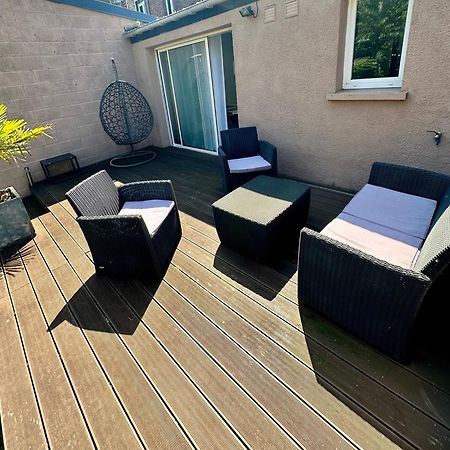 Oasis Citadine Terrasse Intime Jardin Privatif En Plein Centre Ville 70M2 Cambrai Exterior foto